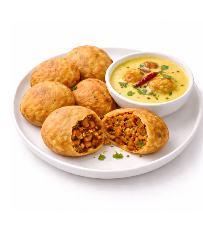 Pyaaj Kachori With Kadhi